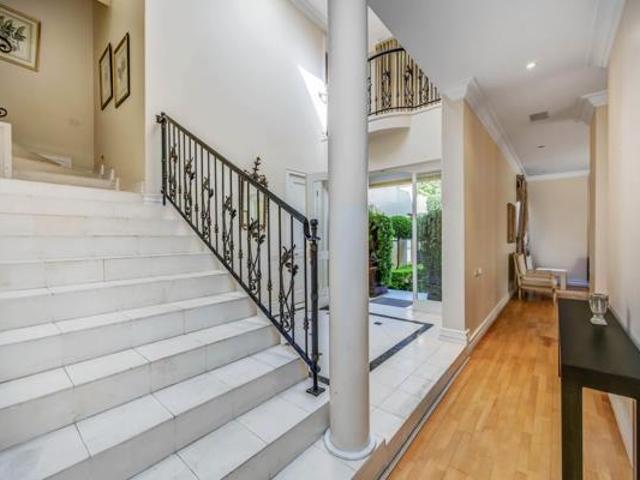 3 Bedroom House in Sandhurst