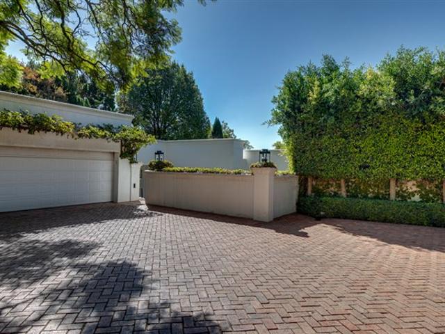3 Bedroom House in Sandhurst