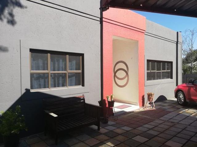 3 Bedroom House in Sandringham