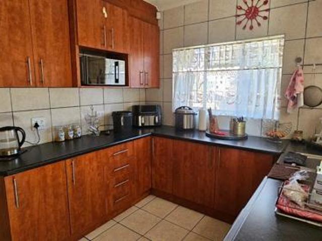 3 Bedroom House in Sasolburg Ext 11