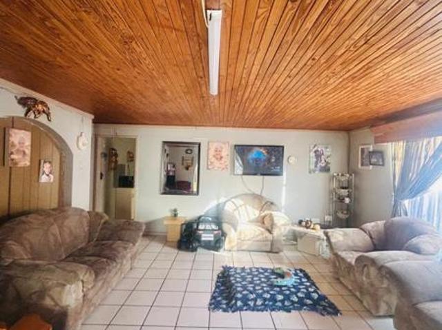 3 Bedroom House in Sasolburg Ext 3