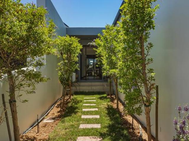 3 Bedroom House in Schonenberg Estate