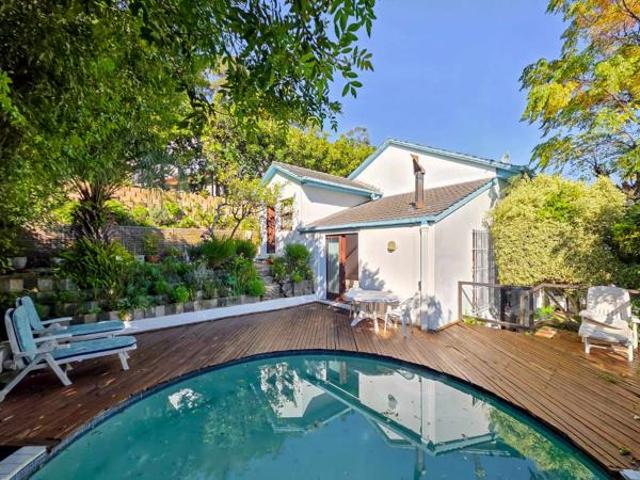 3 Bedroom House in Sea Point