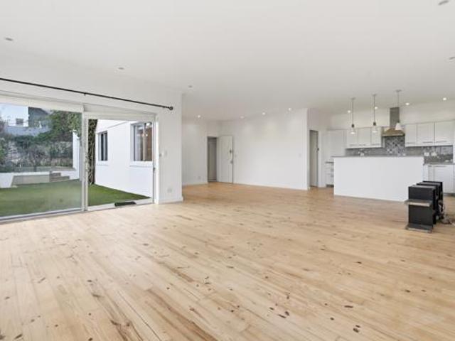 3 Bedroom House in Sea Point