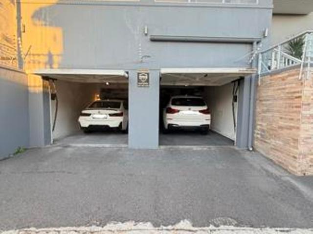 3 Bedroom House in Sea Point