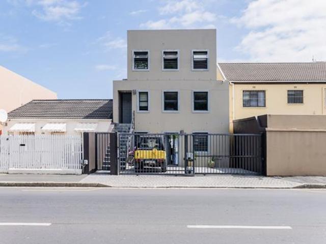 3 Bedroom House in Sea Point
