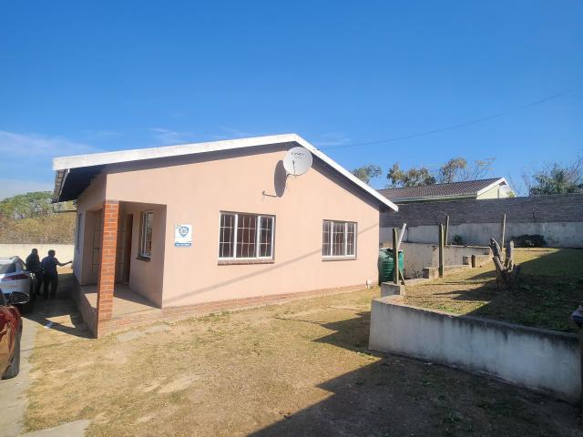 3 Bedroom House in Sea View