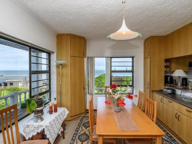 3 Bedroom House in Seaview