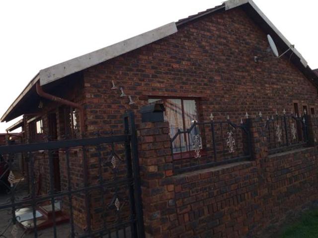 3 Bedroom House in Sebokeng Zone 6