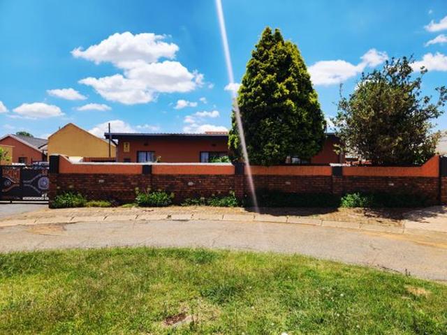 3 Bedroom House in Sebokeng Zone 14
