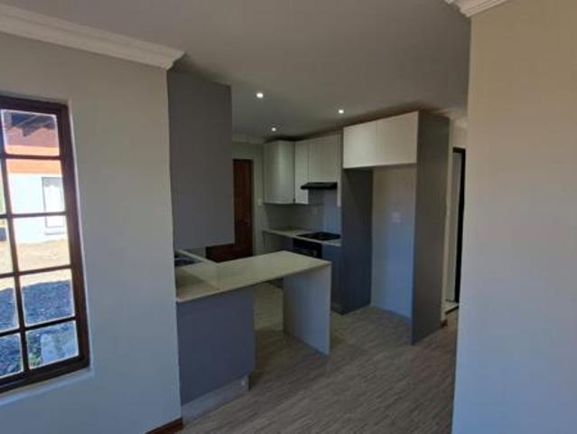 3 Bedroom House in Selosesha