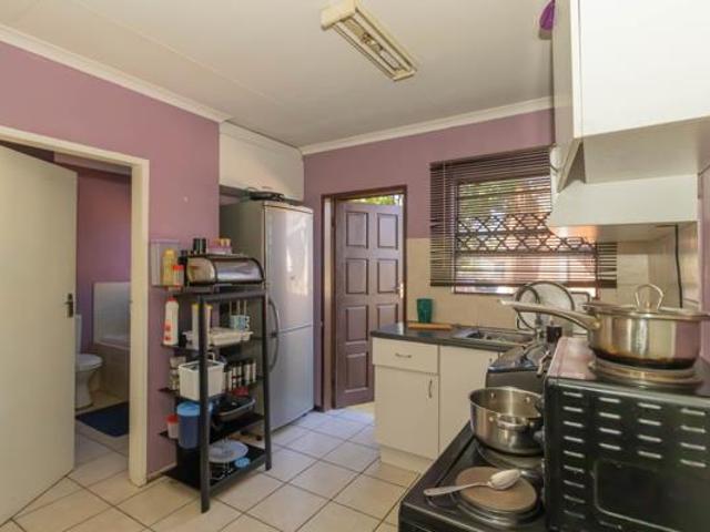 3 Bedroom House in Sharon Park