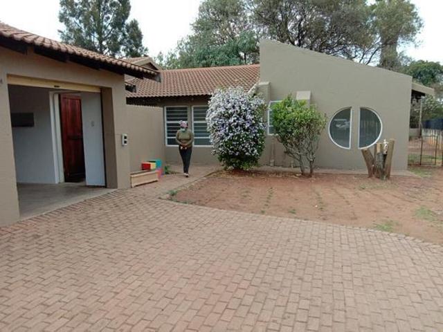 3 Bedroom House in Sharonlea