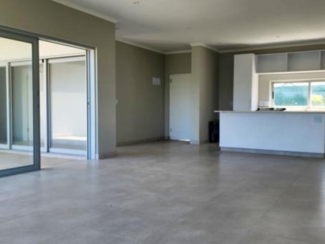 3 Bedroom House in Sheffield Manor