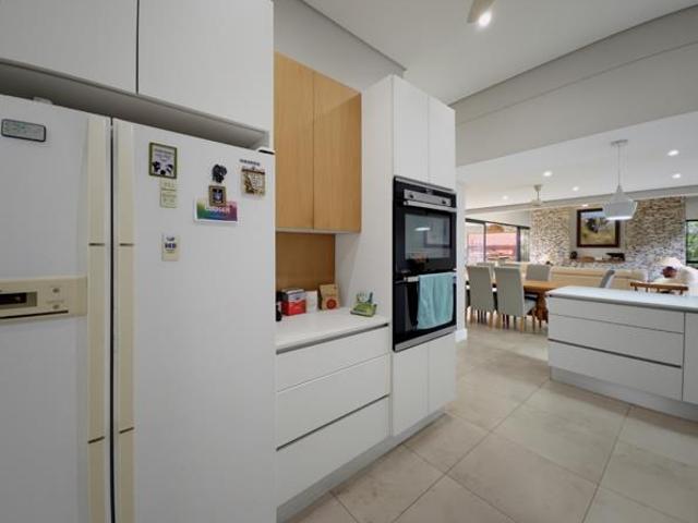 3 Bedroom House in Sheffield Beach