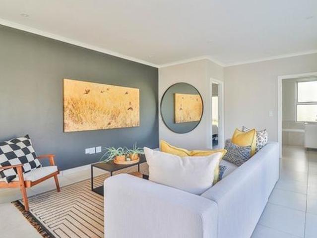 3 Bedroom House in Sheffield Beach