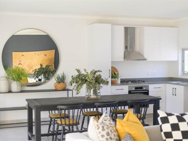 3 Bedroom House in Sheffield Beach