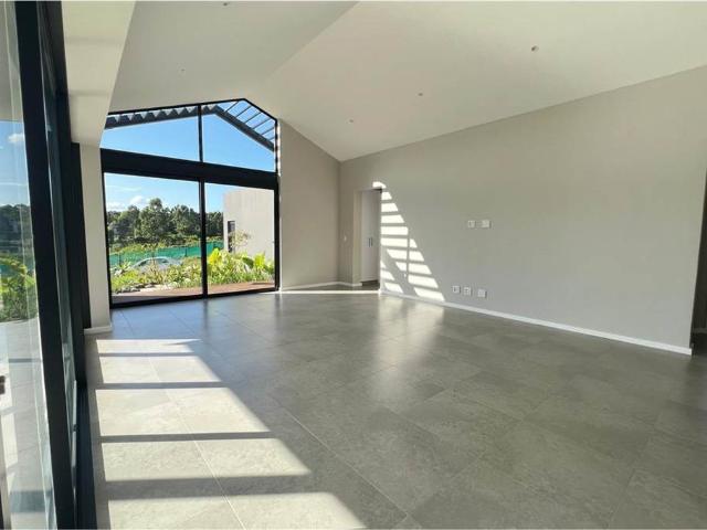 3 Bedroom House in Sheffield Beach
