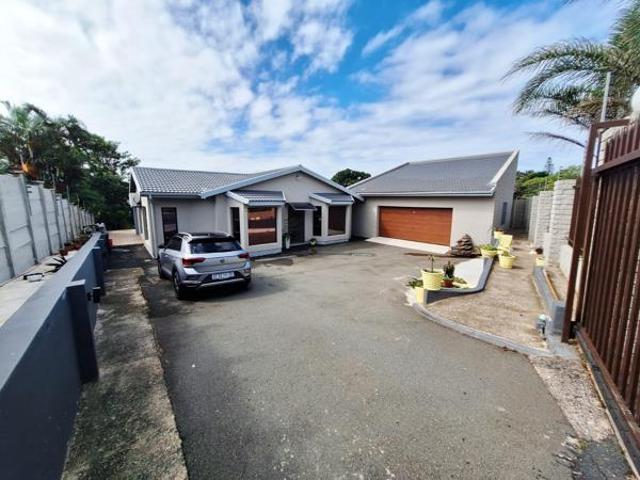 3 Bedroom House in Shelly Beach