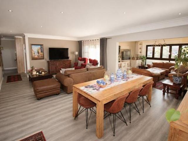 3 Bedroom House in Shellyvale