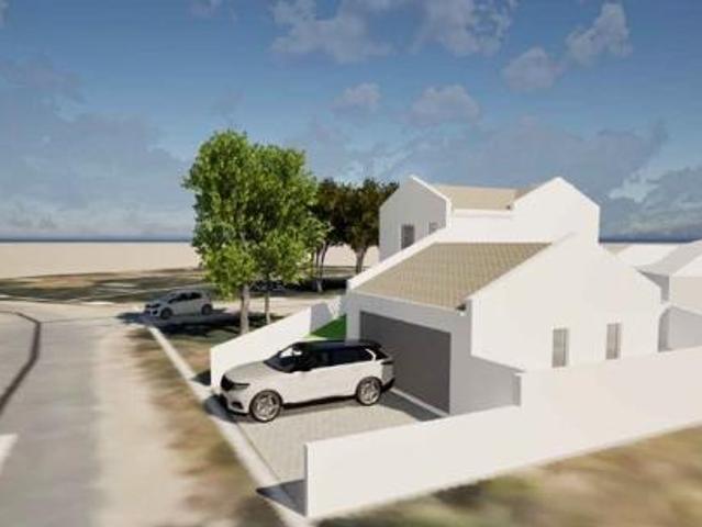 3 Bedroom House in Shelley Point