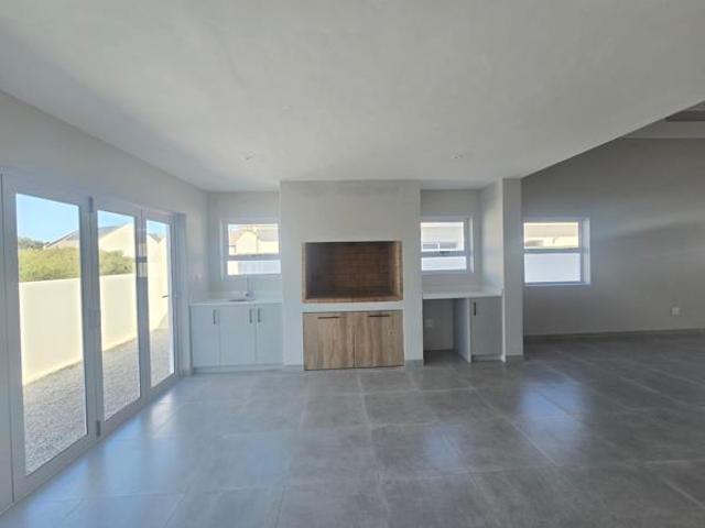 3 Bedroom House in Shelley Point