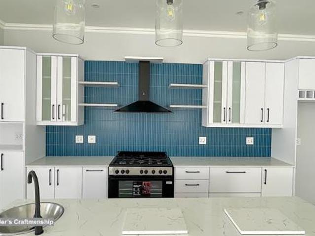 3 Bedroom House in Shelley Point