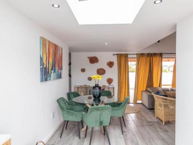 3 Bedroom House in Shelley Point