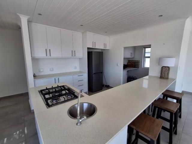 3 Bedroom House in Shelley Point