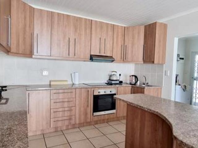 3 Bedroom House in Shelley Point