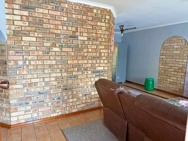 3 Bedroom House in Sherwood