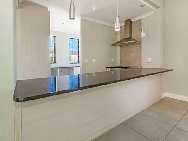 3 Bedroom House in Sitari