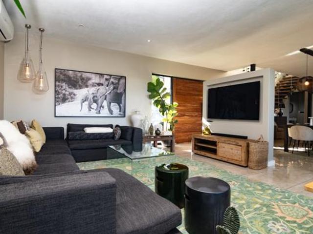 3 Bedroom House in Simbithi Estate