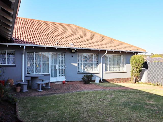 3 Bedroom House in Simmerfield