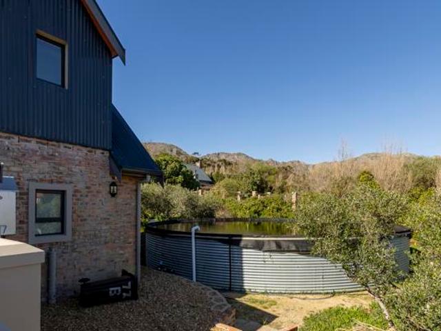 4 Bedroom House in Sir Lowrys