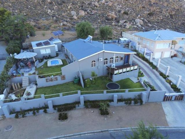 3 Bedroom House in Springbok