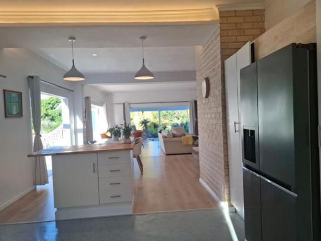 3 Bedroom House in St Francis Bay Village