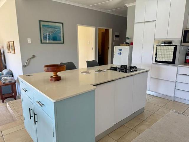 3 Bedroom House in St Francis Bay Village