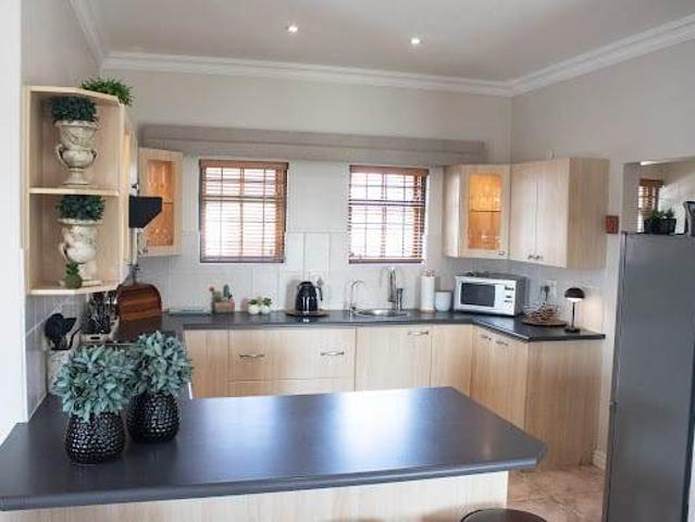 3 Bedroom House in St Francis Bay Village
