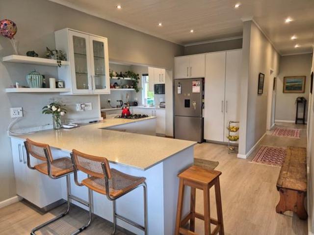 3 Bedroom House in St Francis Bay Village