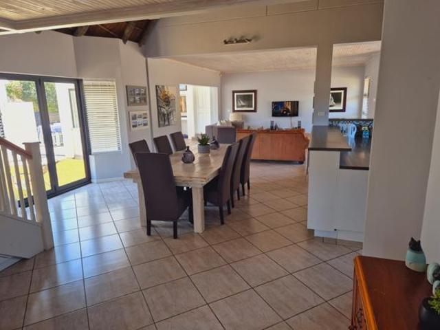 3 Bedroom House in St Francis Bay Village