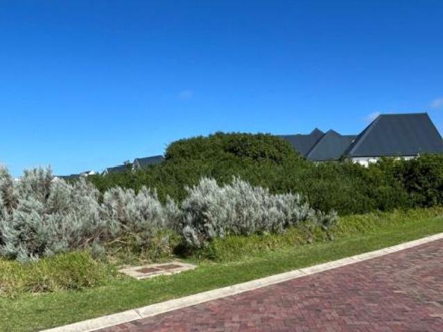 3 Bedroom House in St Francis Links Golf Estate