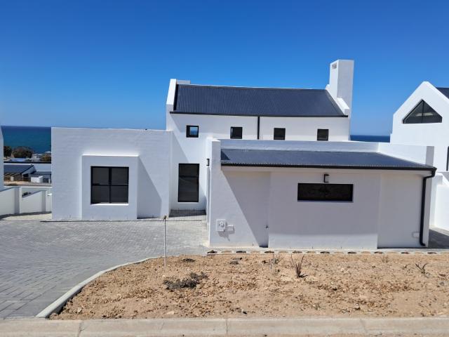 3 Bedroom House in St Helena Views
