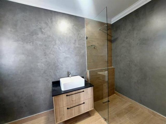 3 Bedroom House in St Helena Views