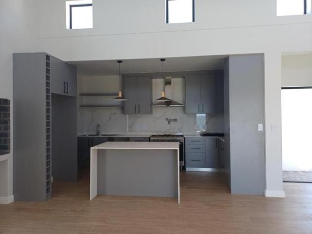 3 Bedroom House in St Helena Views