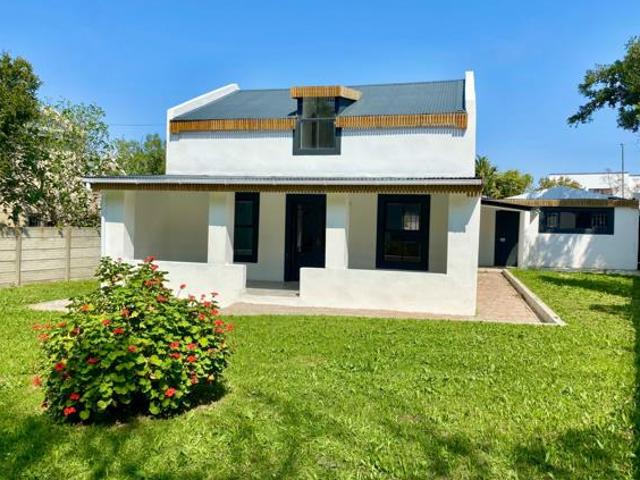 3 Bedroom House in Stanford
