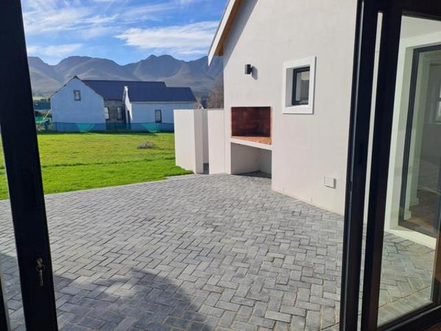 3 Bedroom House in Stanford