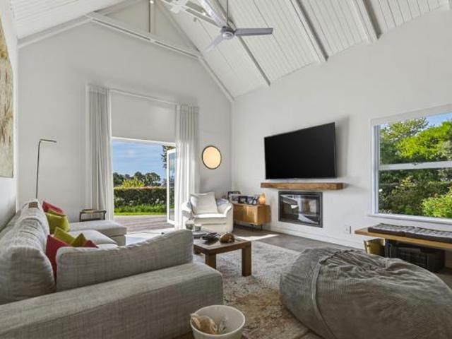 3 Bedroom House in Steenberg Estate