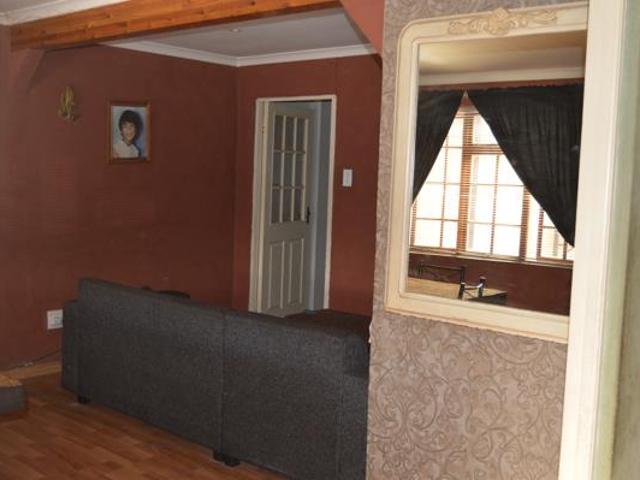 3 Bedroom House in Steenberg