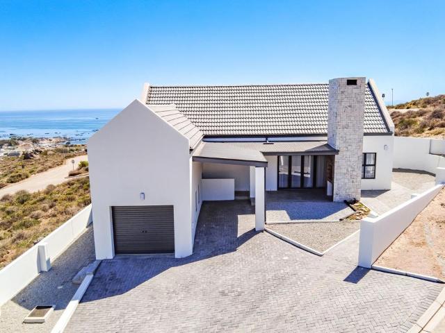 3 Bedroom House in St Helena Views